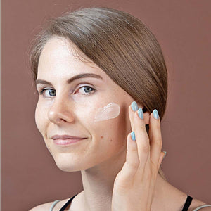 The 'Pore'fect Beauty-Barrier-Building Duo Face serum A Modernica Naturalis